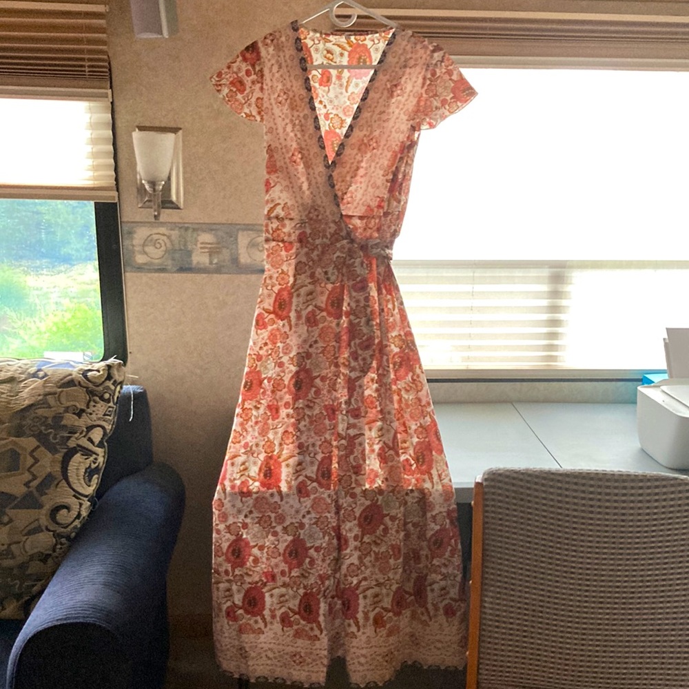 Floral Print Belted Maxi Sundress